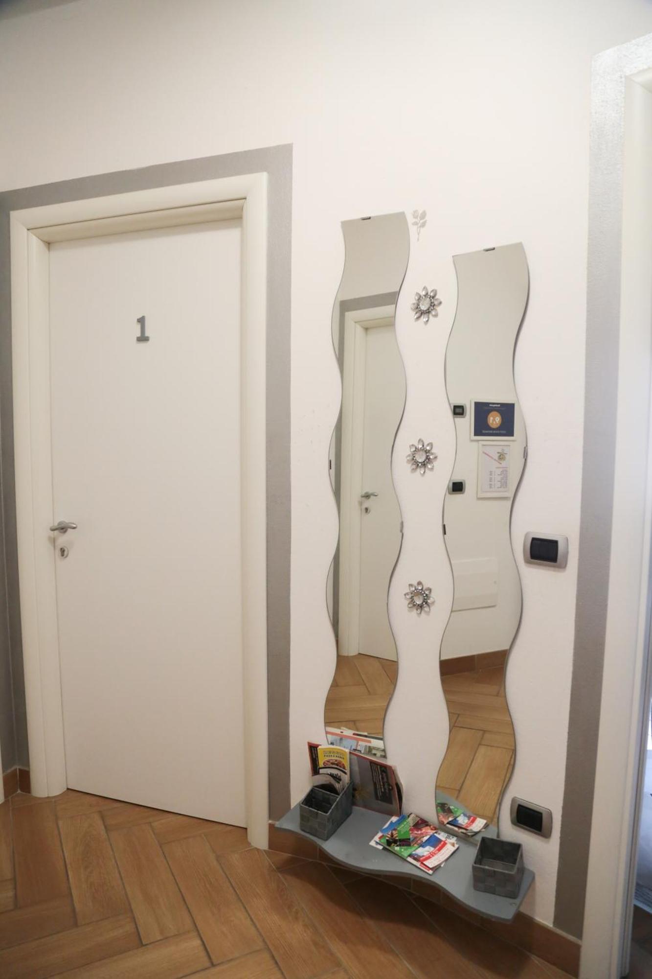 Guest House Simonazzi Reggio nell'Emilia Exterior foto